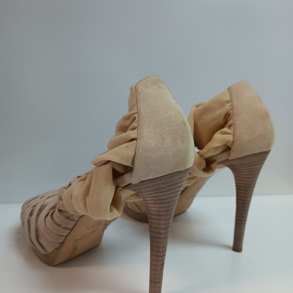 FENDI STRAPPY SANDALS - Picture 16 of 17